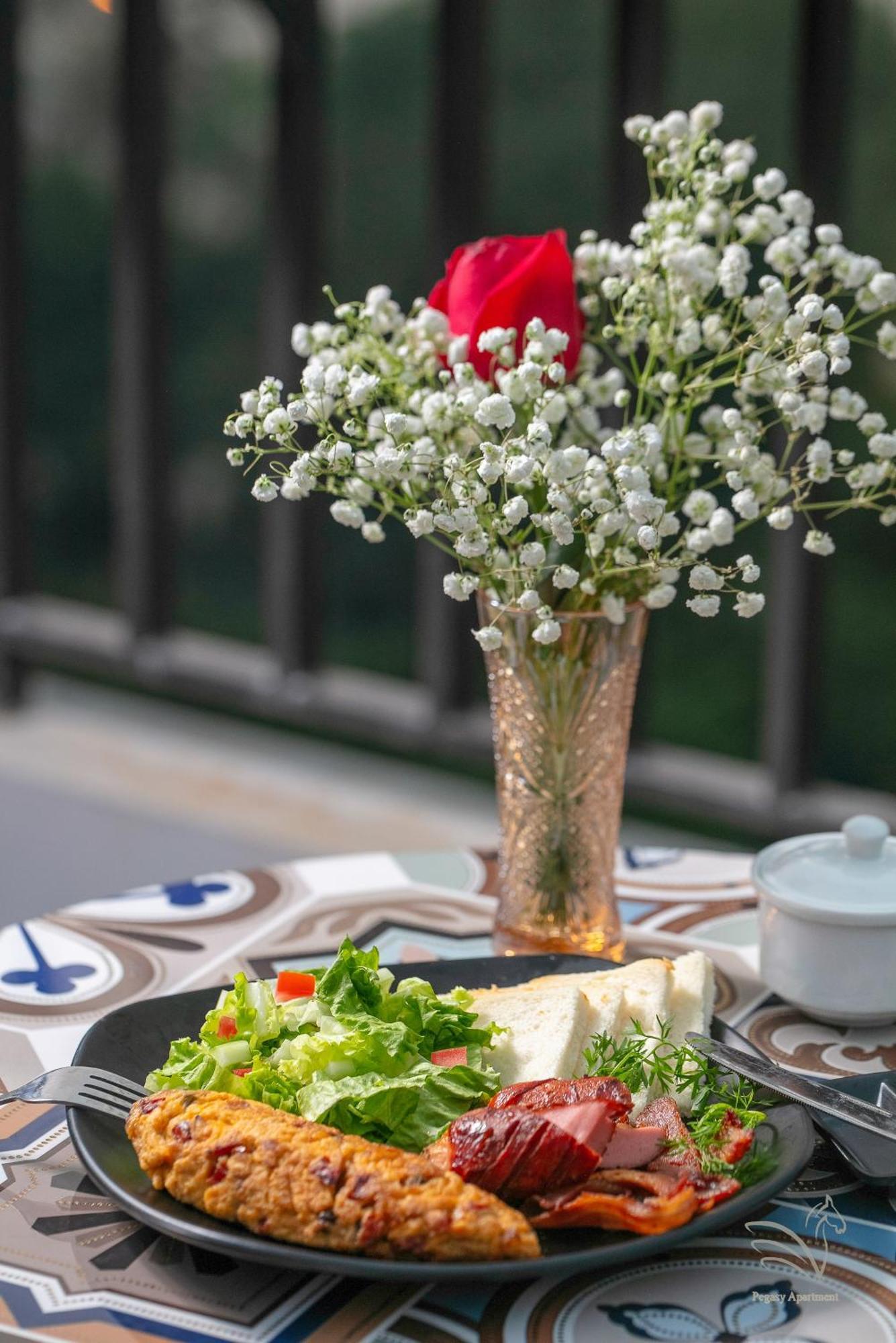 Westlake Pearl Aparthotel & Spa- By Pegasy Group Hanoi Eksteriør bilde